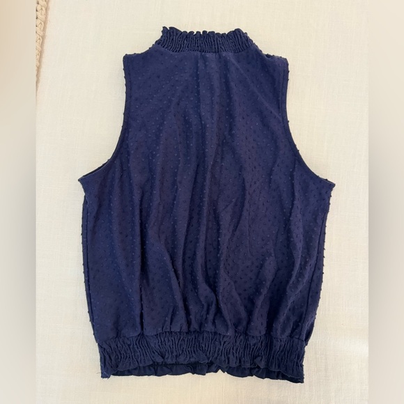 Top - Picture 2 of 2